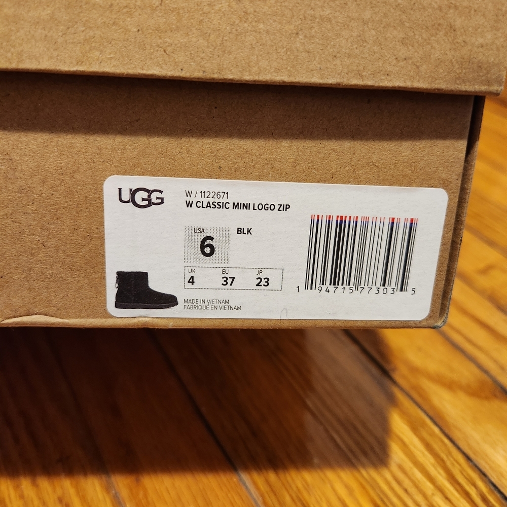 UGG mini II - Picture 3 of 3